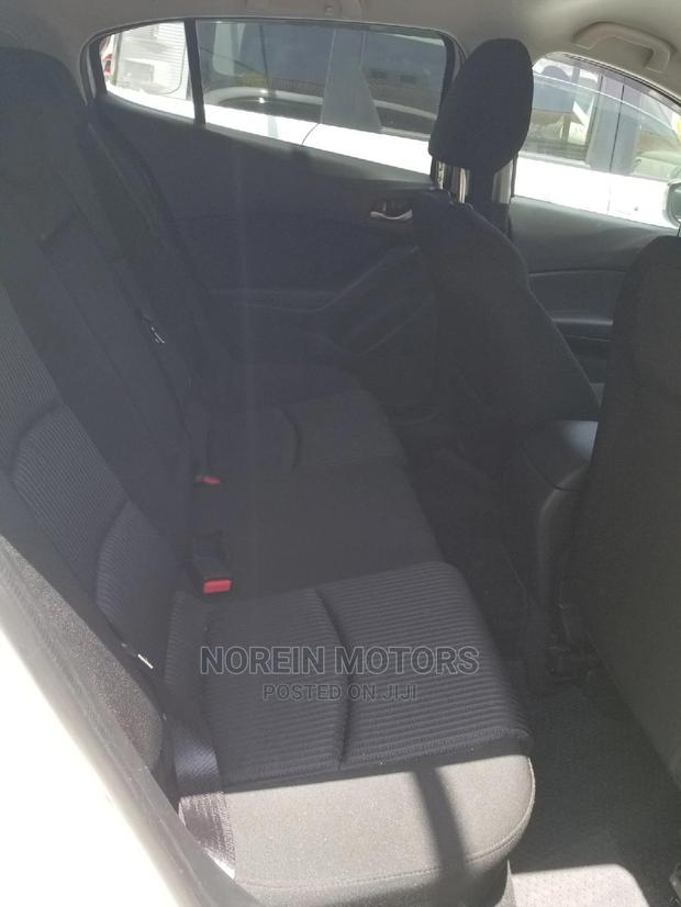 Mazda Axela 2015 White - thumbnail 3