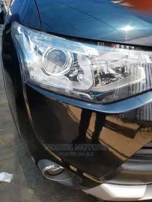 Mitsubishi Outlander 2015 Black
