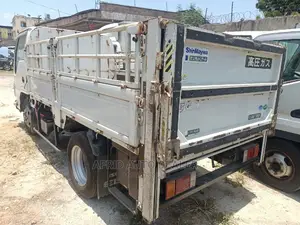 Isuzu Elf 4T