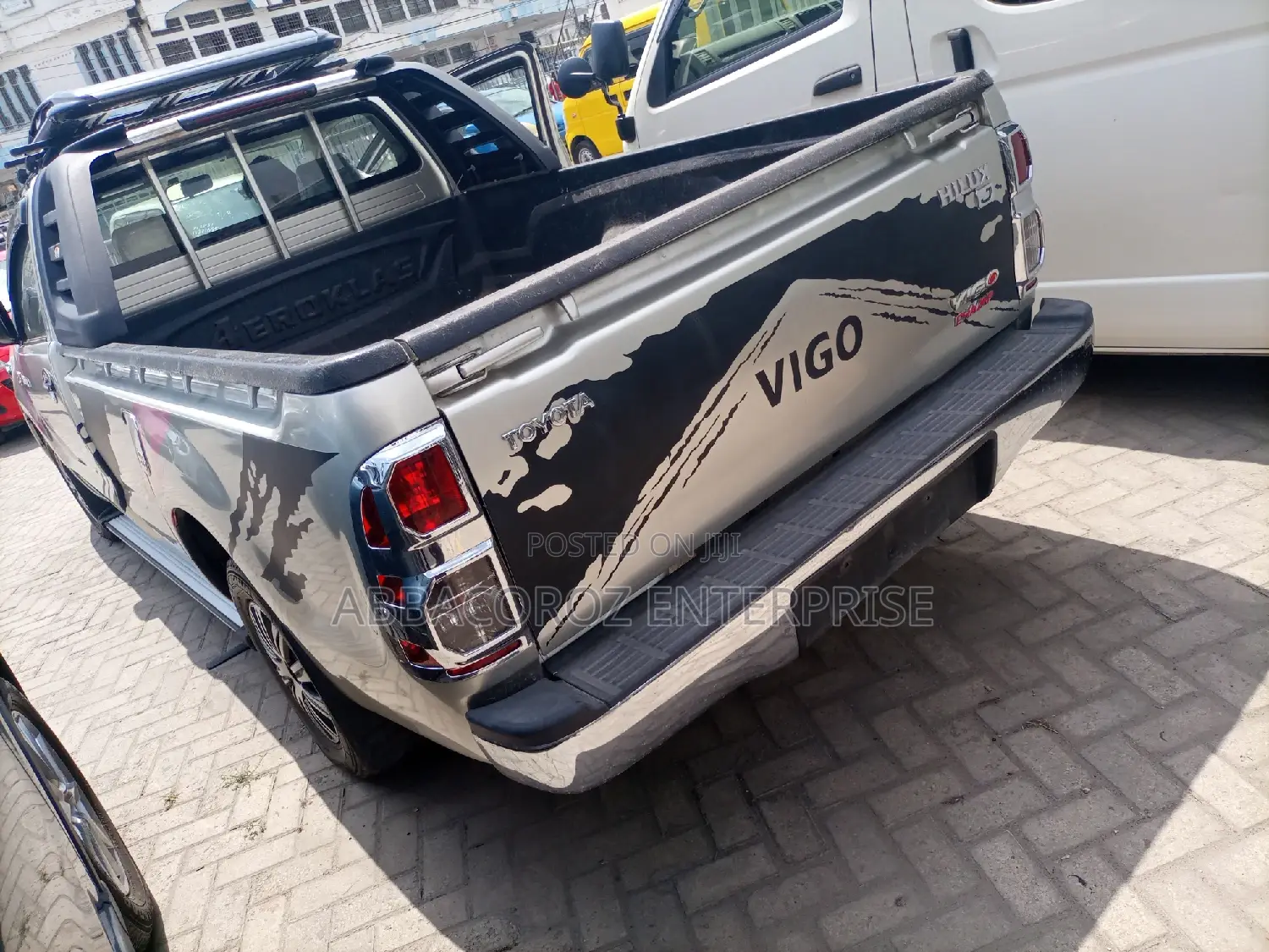 Toyota Hilux 2014 Pink