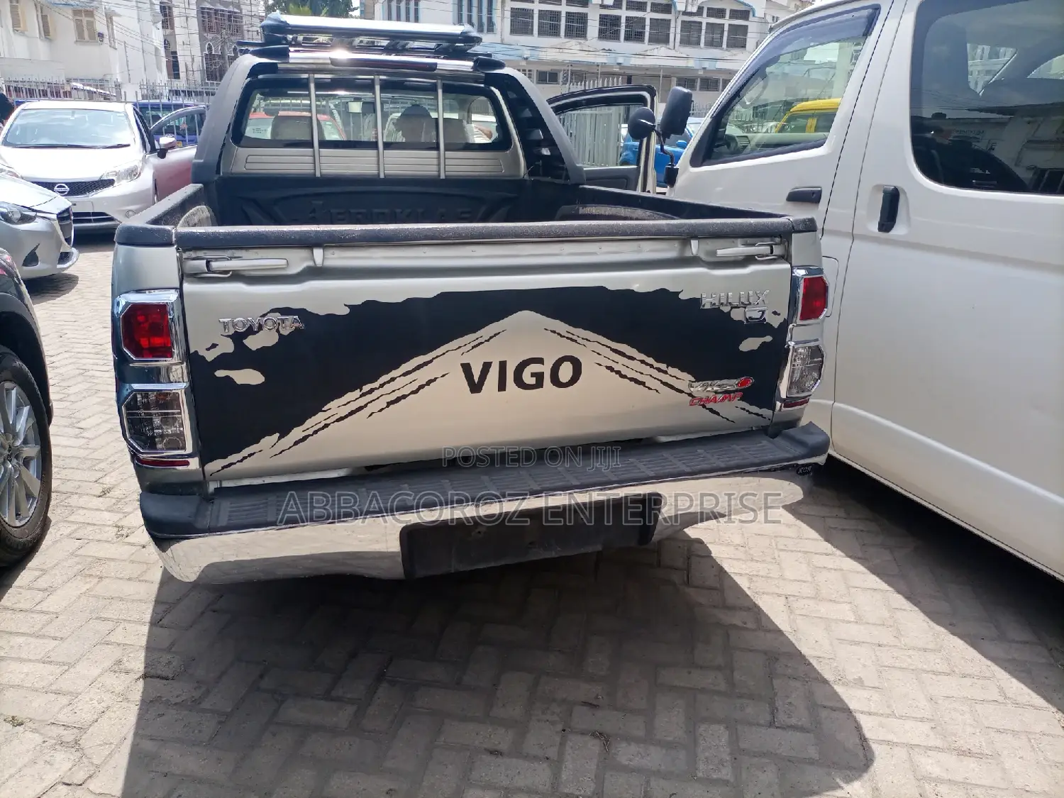 Toyota Hilux 2014 Pink