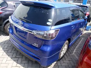 Toyota Wish 2014 Blue