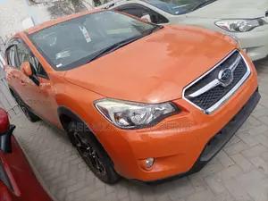 Subaru XV 2015 Orange