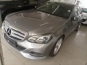 Mercedes-Benz E250 2014 Silver