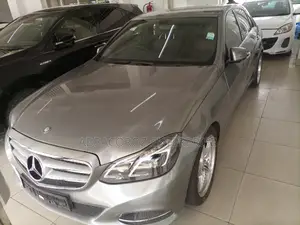 Mercedes-Benz E250 2014 Silver