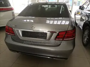 Mercedes-Benz E250 2014 Silver