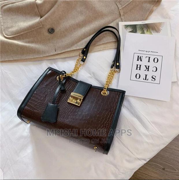 Shoulder Handbag - thumbnail 9