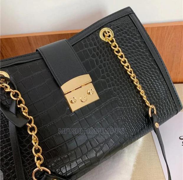 Shoulder Handbag - thumbnail 6