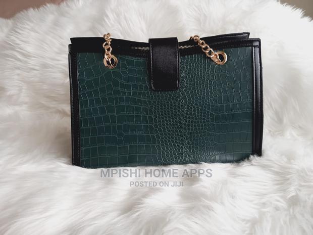 Shoulder Handbag - thumbnail 10