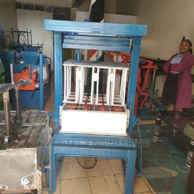 Modtec Senior Engineers Design. Block Making Machine. - thumbnail 2