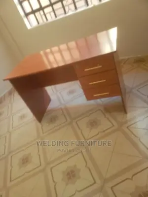 Office Desk 0.9m
