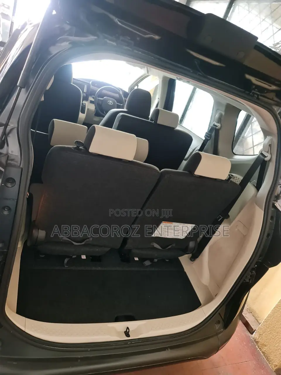 Toyota Sienta 2015 Black