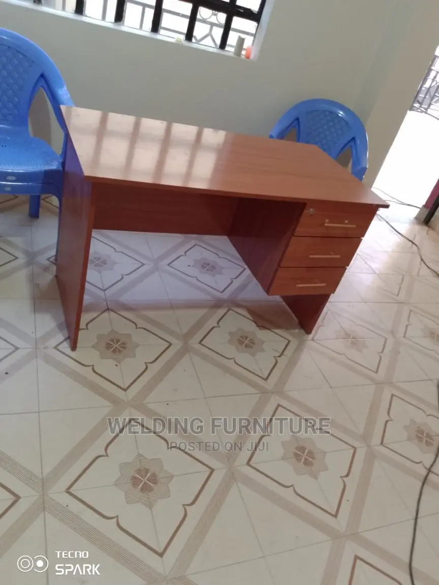 Office Desk 1.2m