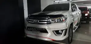 Toyota Hilux 2016 White