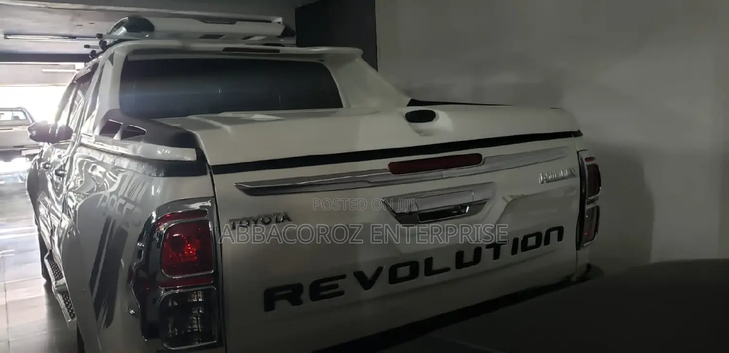 Toyota Hilux 2016 White