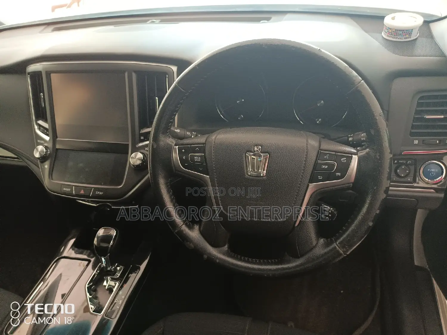 Toyota Crown 2014 White