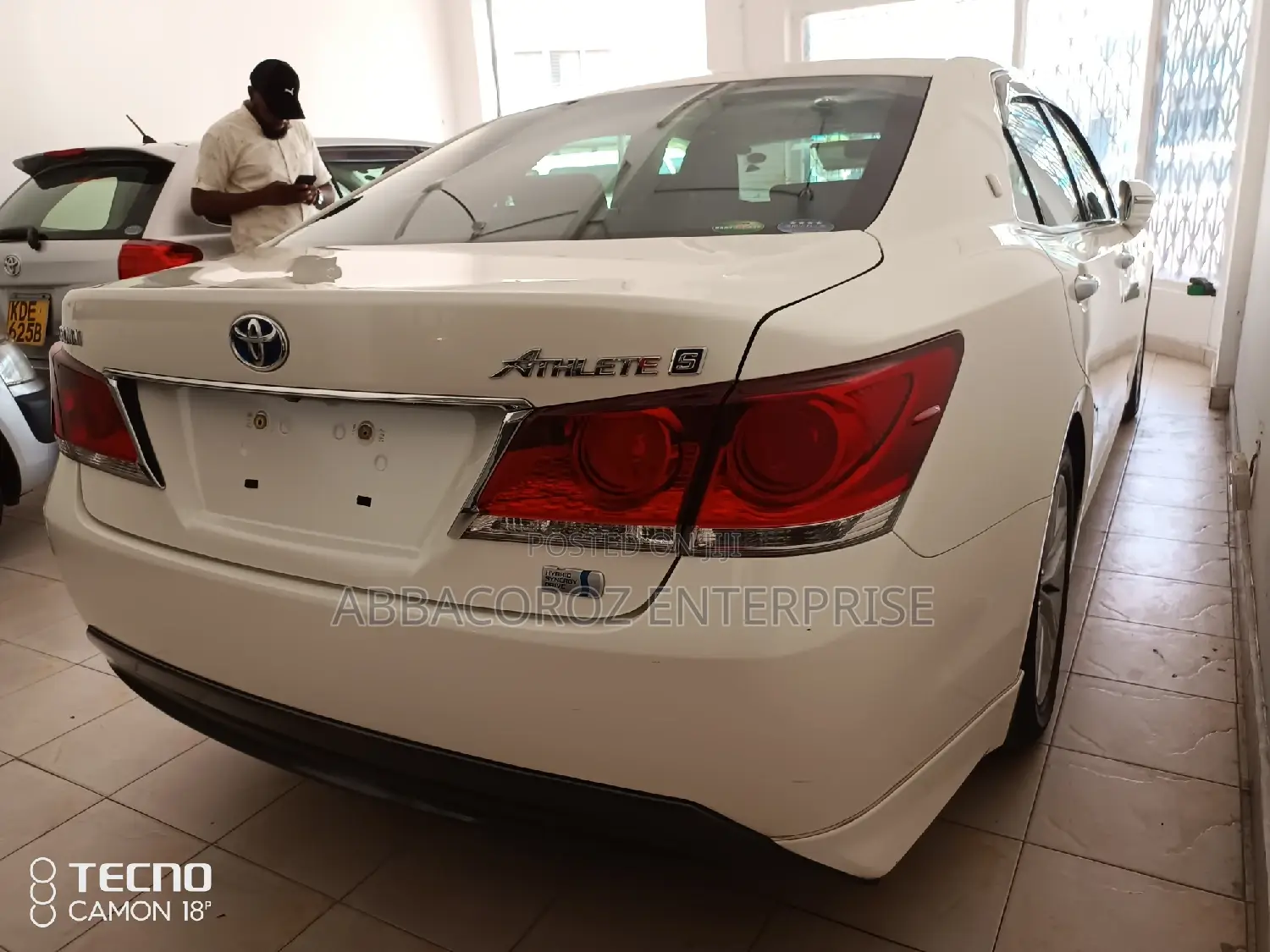 Toyota Crown 2014 White