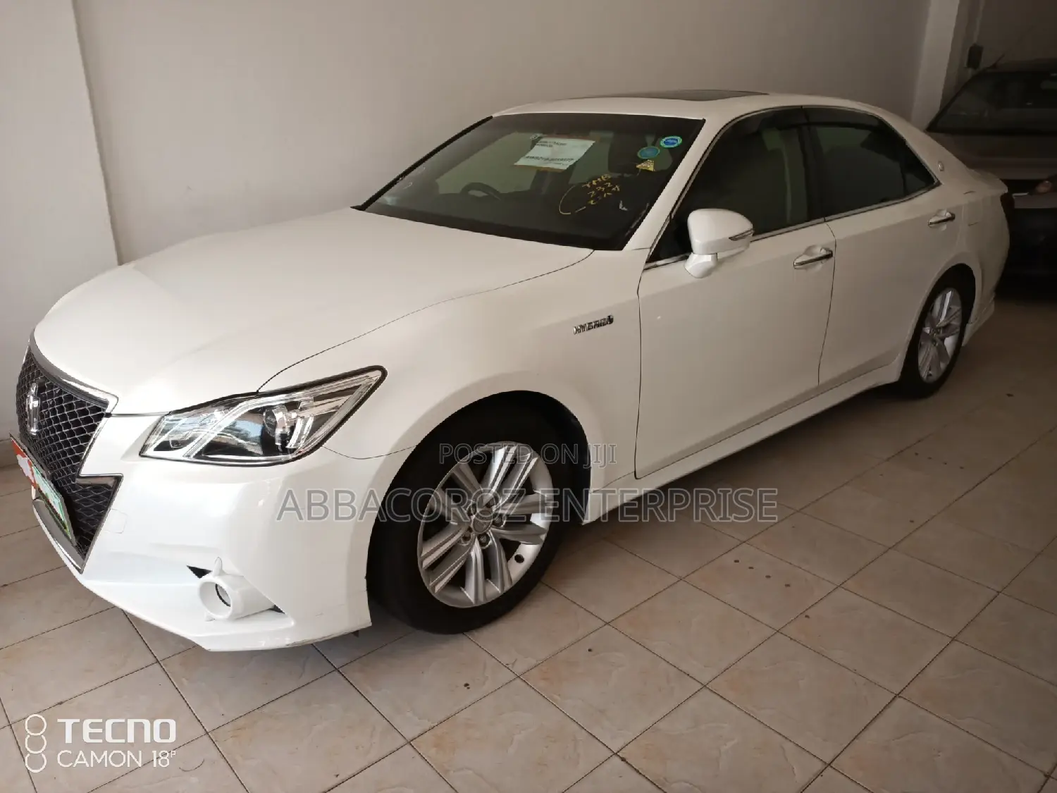 Toyota Crown 2014 White