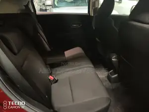 Honda Vezel 2015 Red