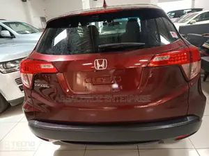 Honda Vezel 2015 Red