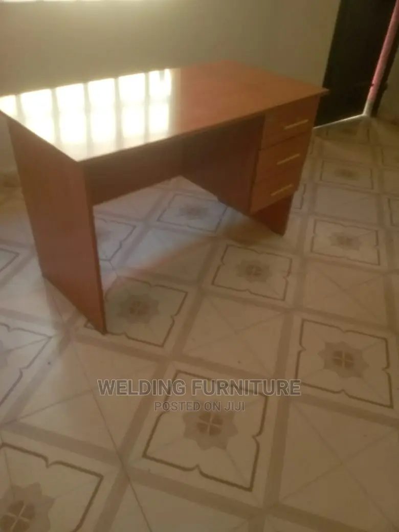 Office Desk