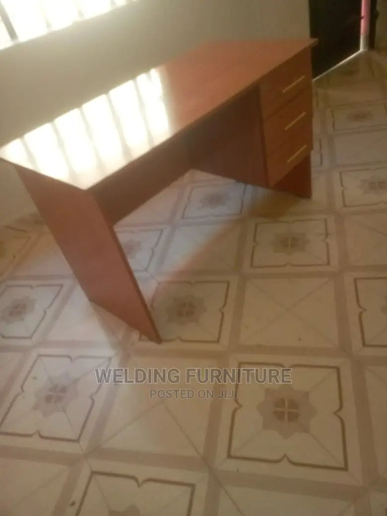 Office Desk