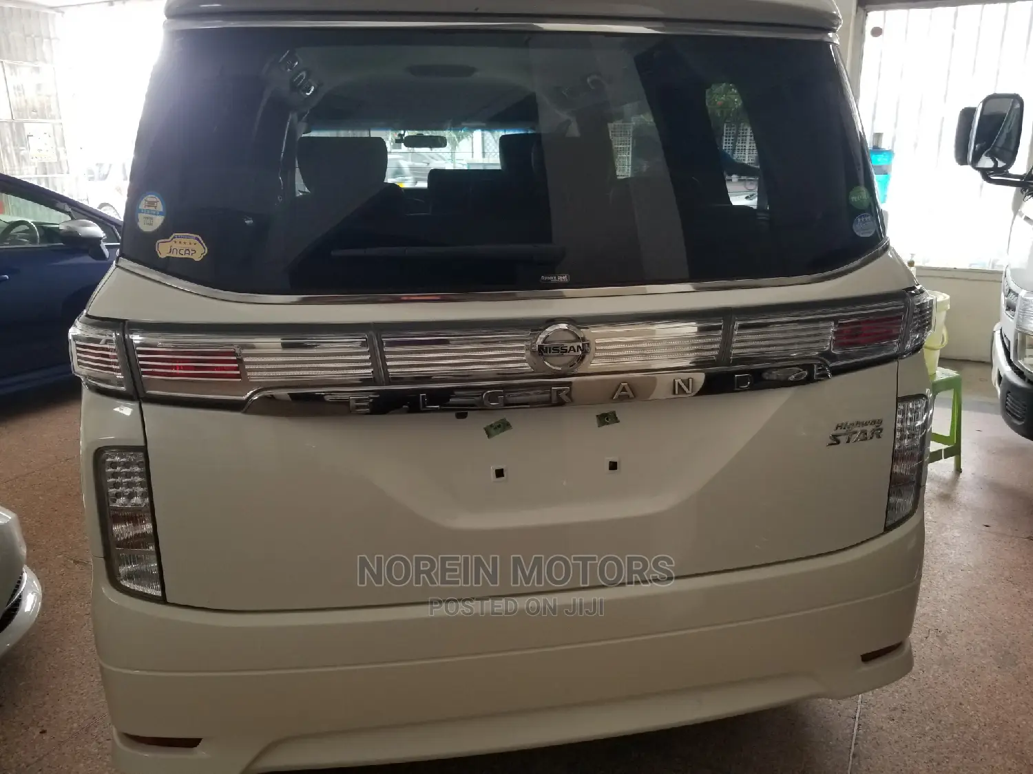 Nissan Elgrand 2015 White