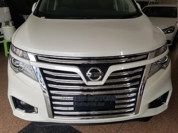 Nissan Elgrand 2015 White - main view