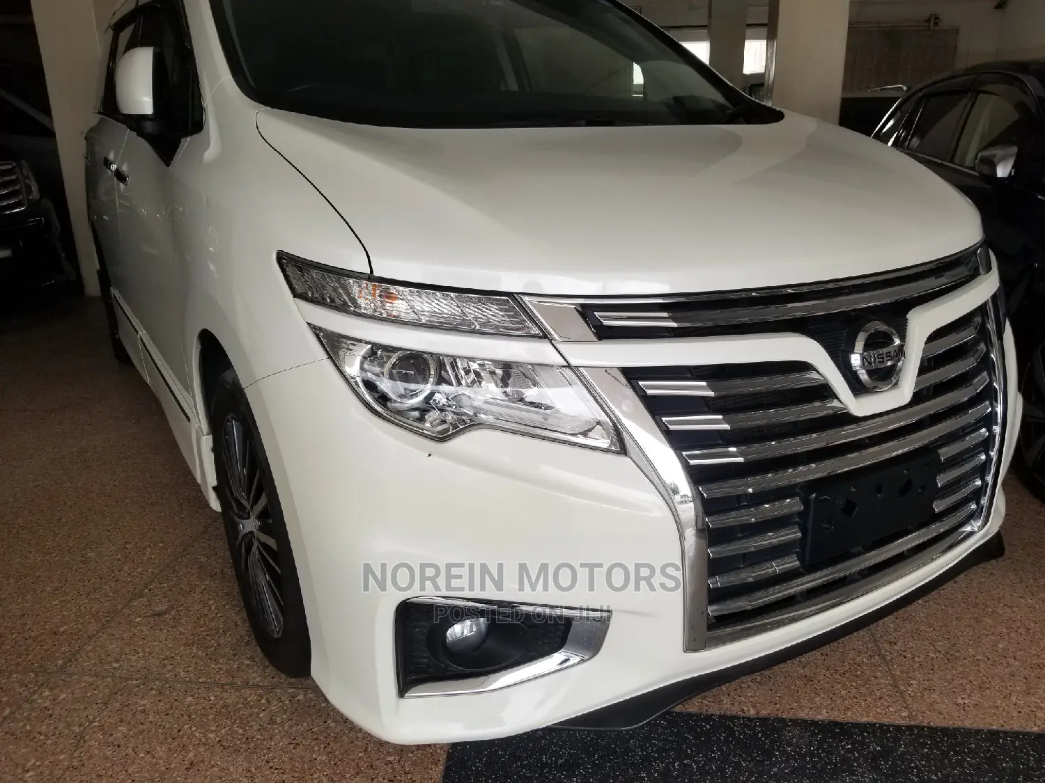 Nissan Elgrand 2015 White