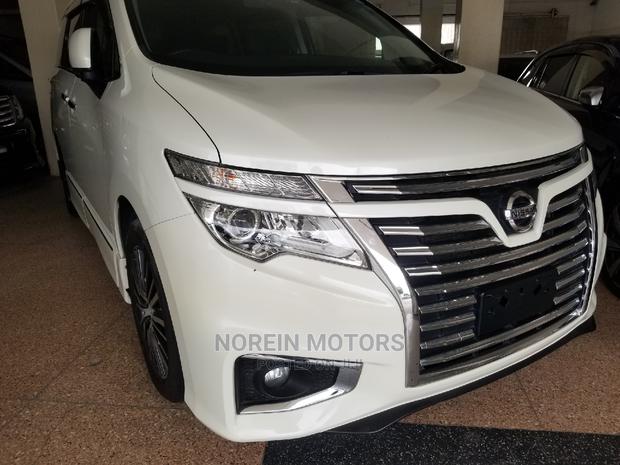 Nissan Elgrand 2015 White - thumbnail 3