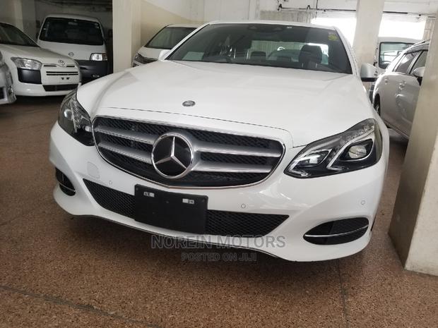 Mercedes-Benz E300 2014 White - thumbnail 2