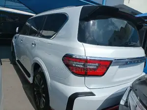 Nissan Patrol 2015 White