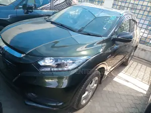 Honda Vezel 1.5 Hybrid 2WD 2015 Green