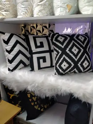 #White and Black Throw Pillows