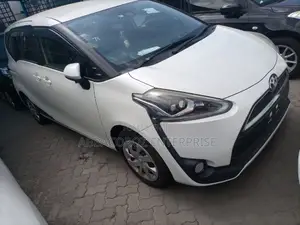 Toyota Sienta 2016 White