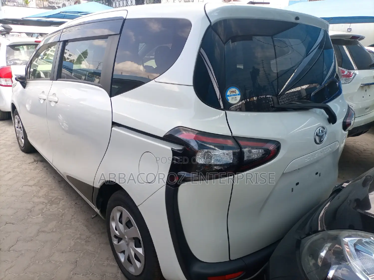 Toyota Sienta 2016 White