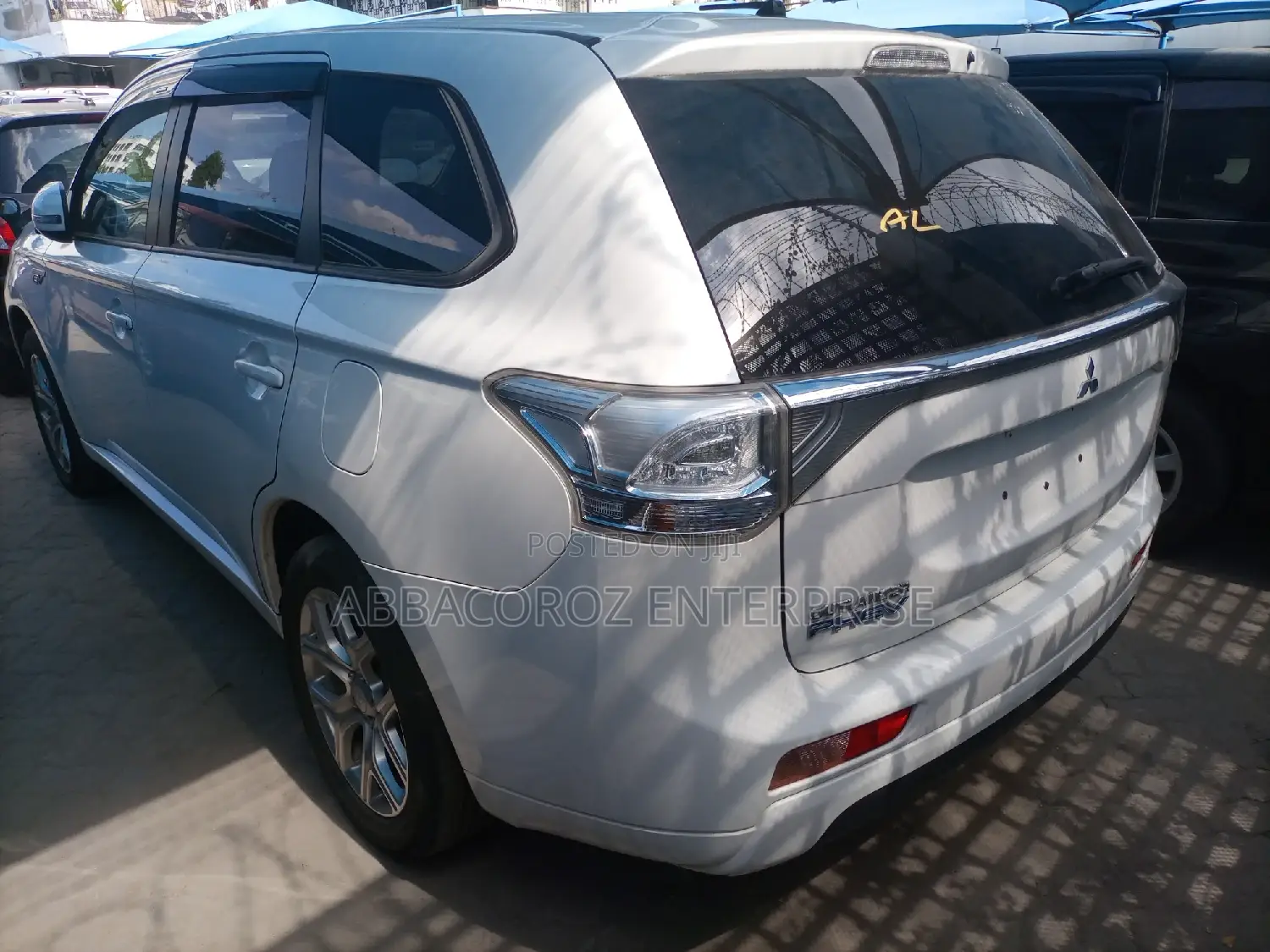 Mitsubishi Outlander 2015 White