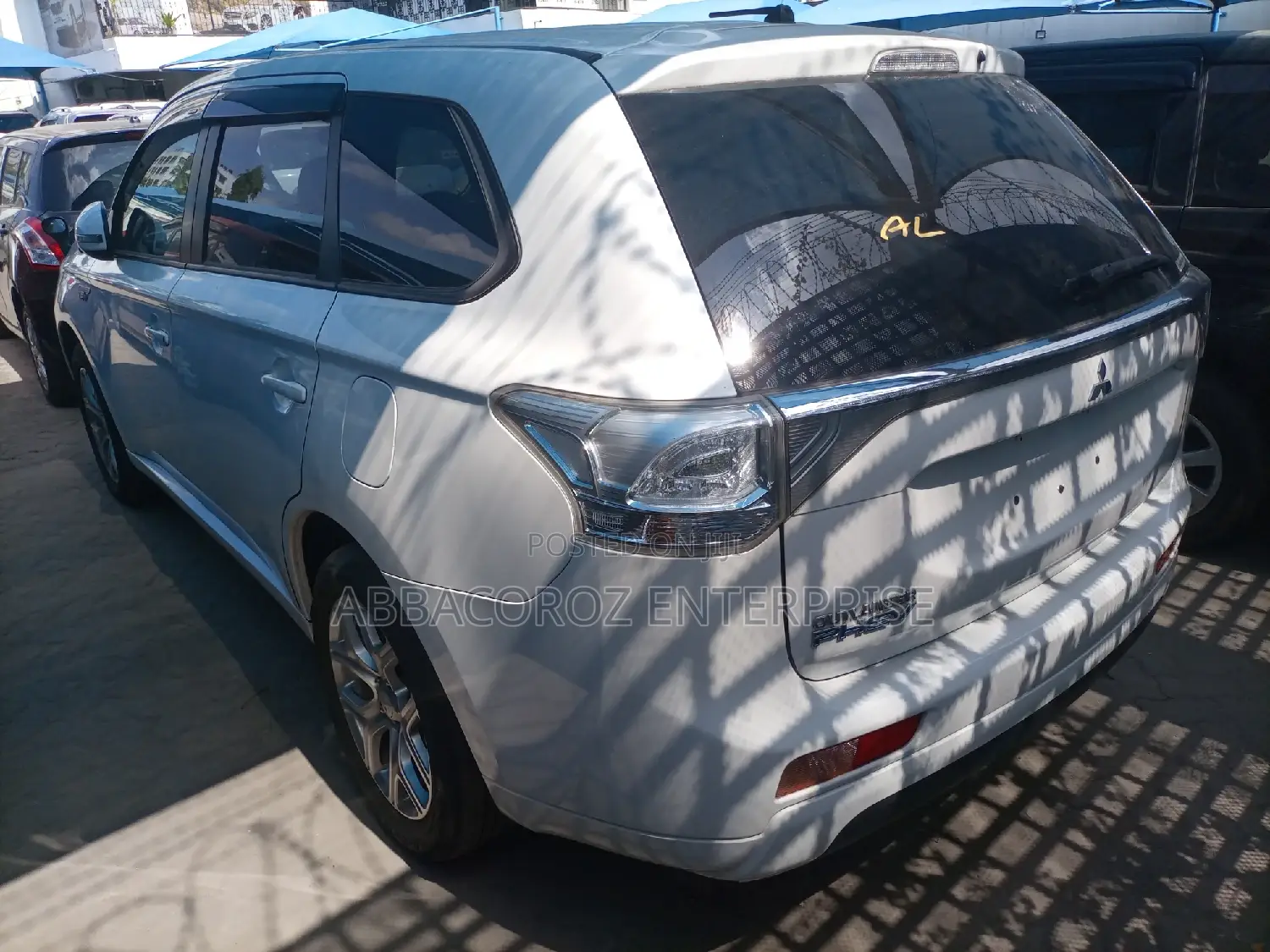 Mitsubishi Outlander 2015 White