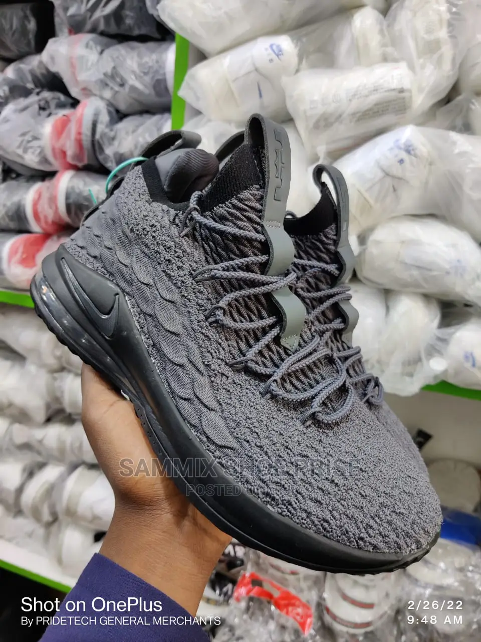 Lebron Sneakers