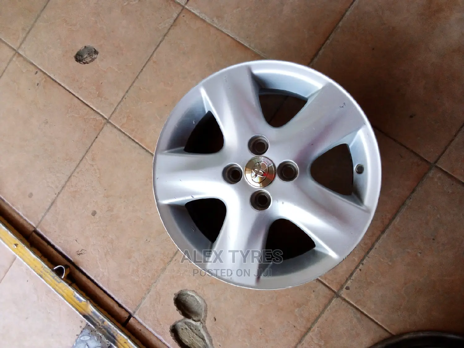 Size 15 Inches Toyota Fielder Original Sport Rims Set