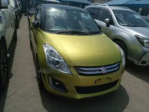 Suzuki Swift 2015 Green