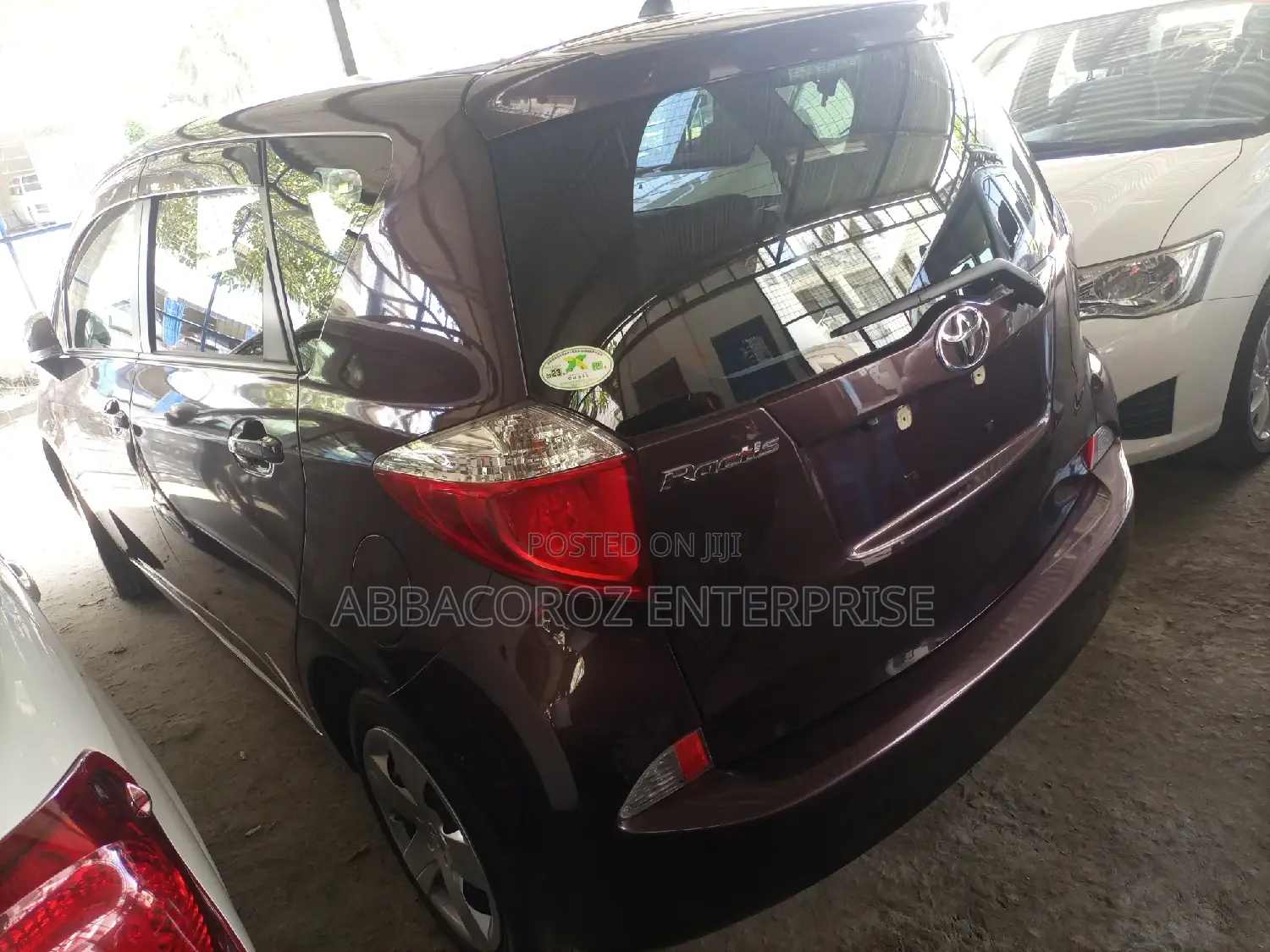 Toyota Ractis 2014 Brown