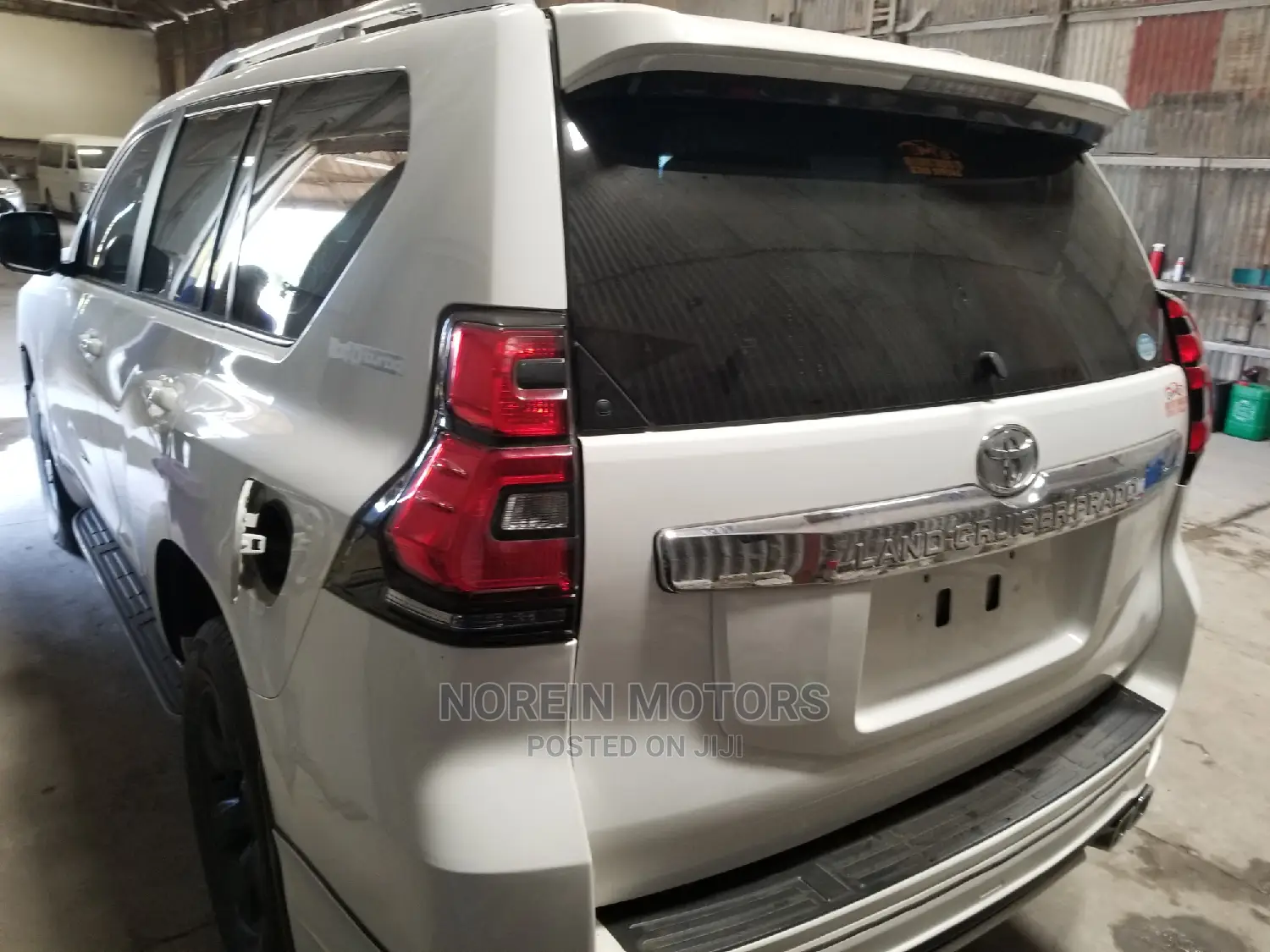 Toyota Land Cruiser Prado 2014 White