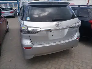 Toyota Wish 2015 Silver