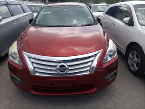 Nissan Teana 2015 Red