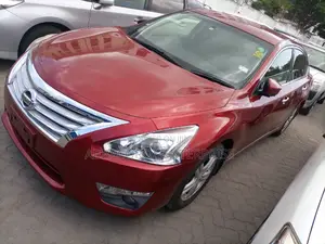 Nissan Teana 2015 Red