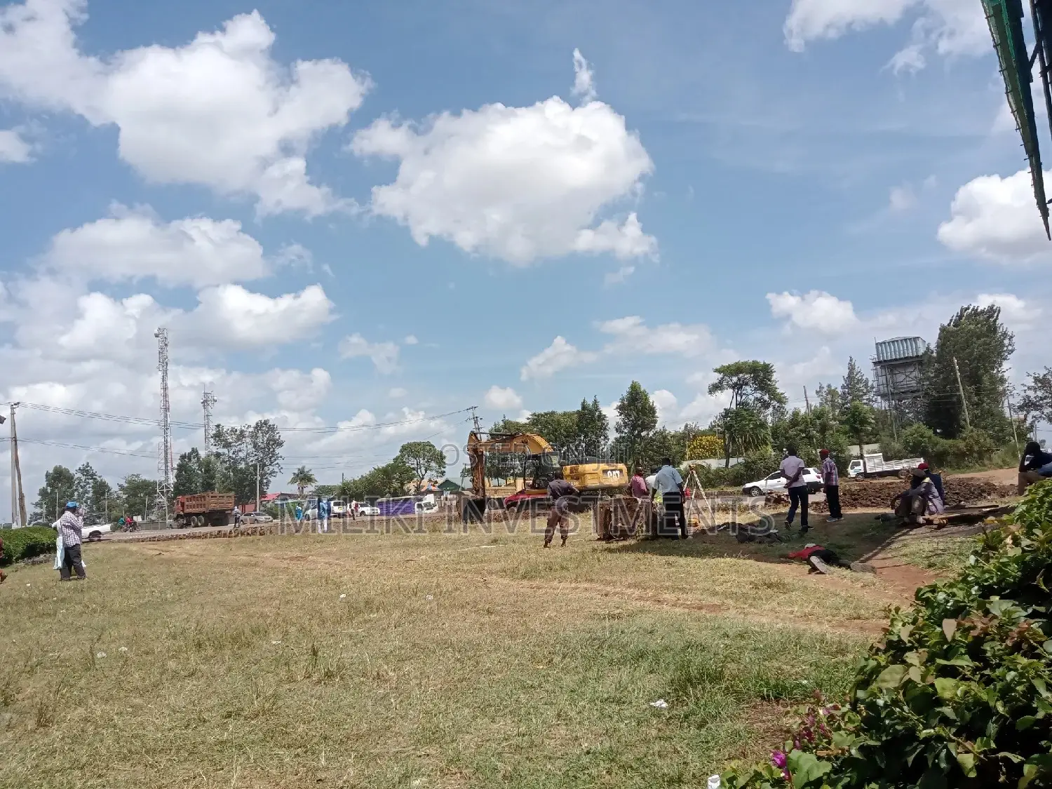 Half an Acre on Sale at Kenol Town.