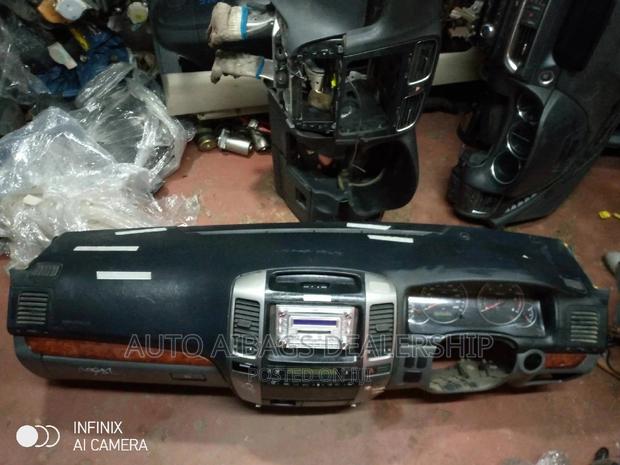 Dashboard Complete Prado 120 With It's Compartments.