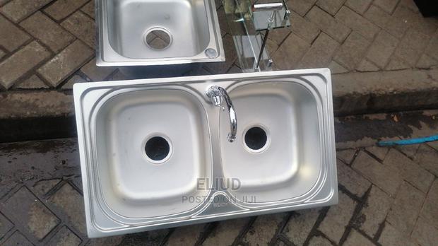 Kitchen Sinks - main view