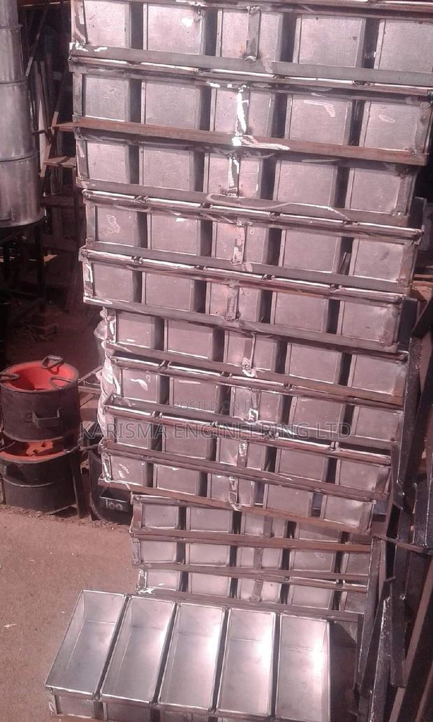 Bread Baking Tins - main view